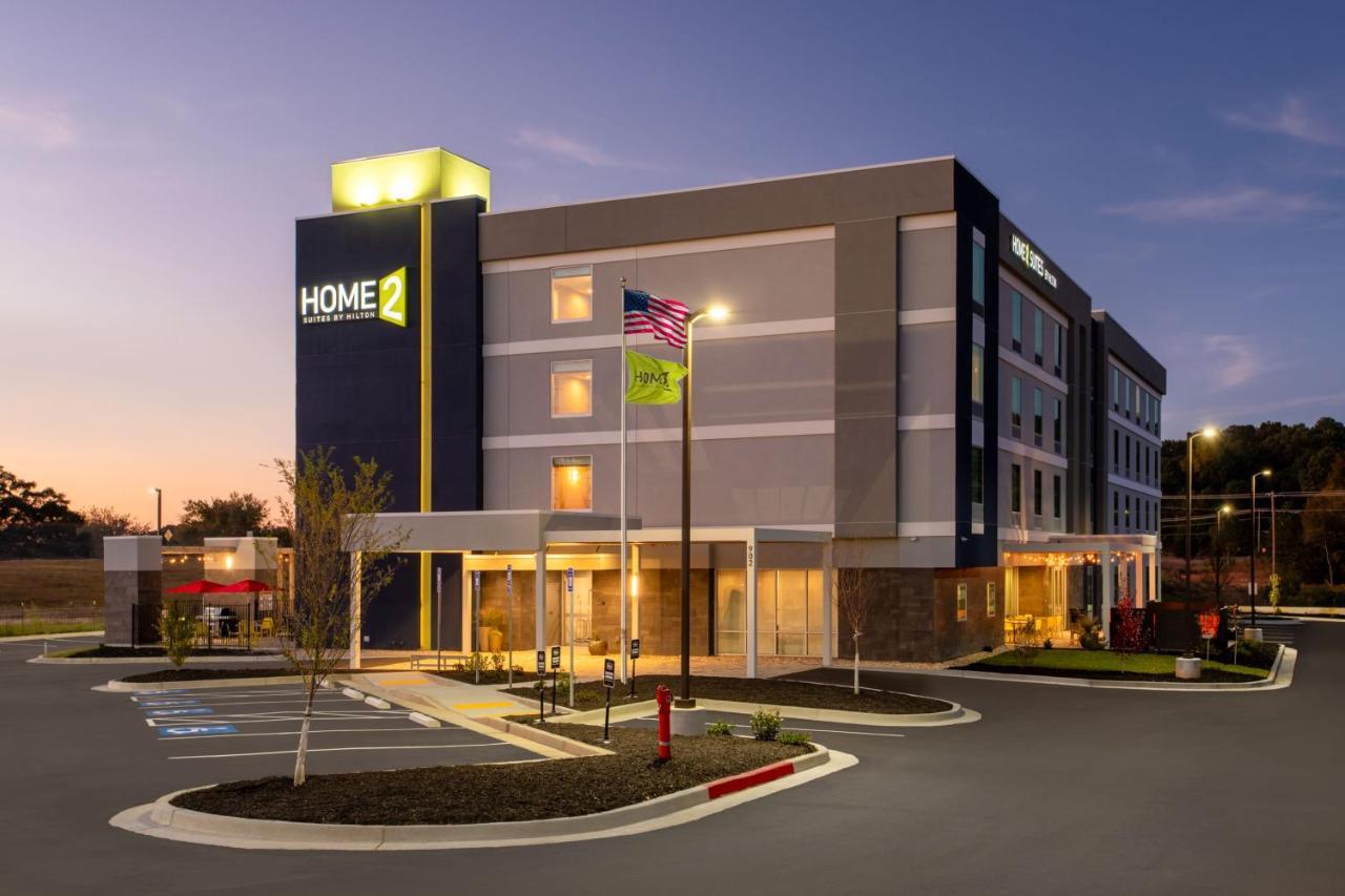 Home2 Suites By Hilton كالهون المظهر الخارجي الصورة