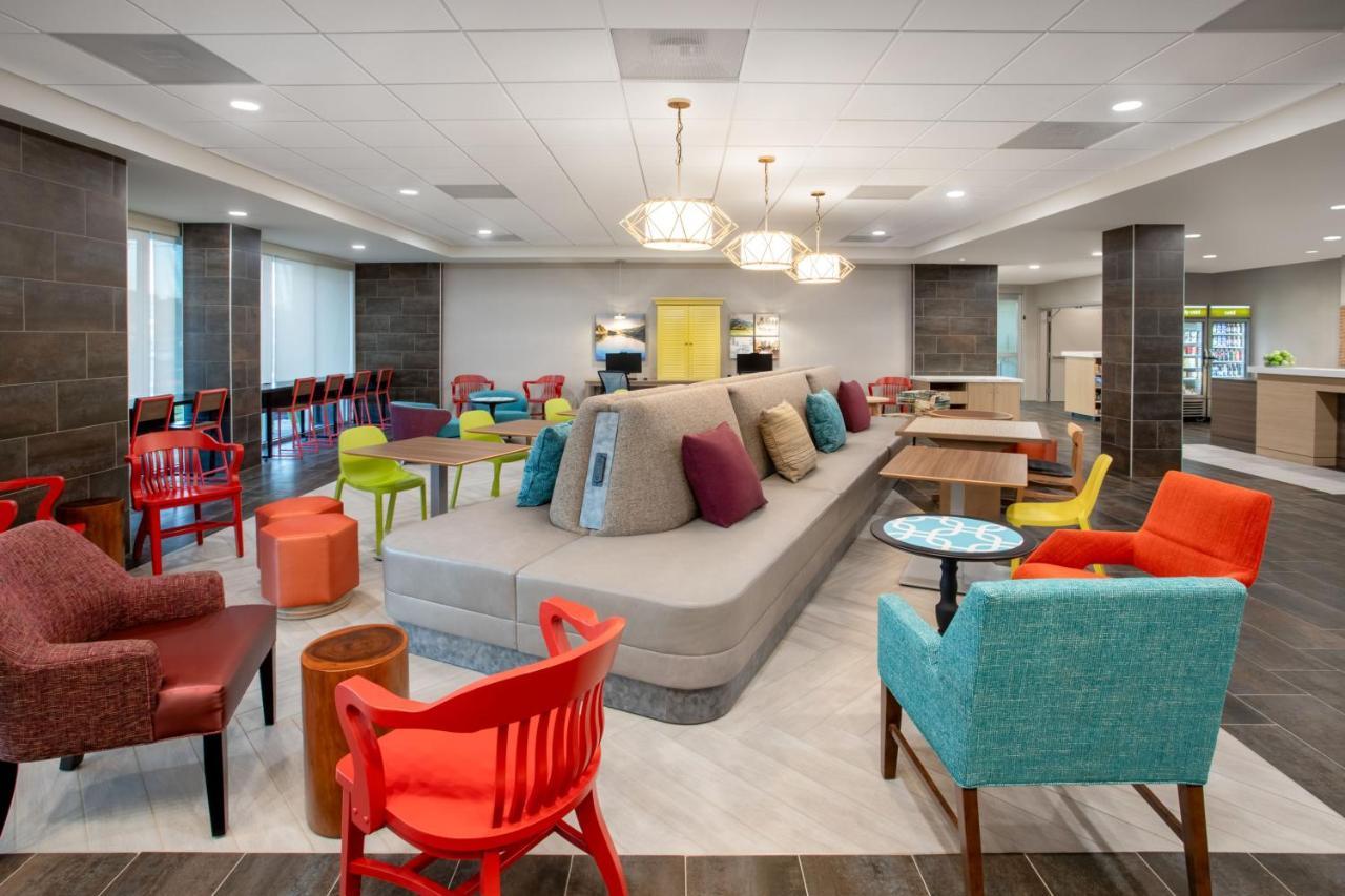 Home2 Suites By Hilton كالهون المظهر الخارجي الصورة
